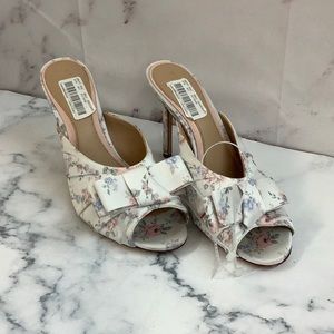 Floral Bow Peep-Toe Mule Heels - White/Pink